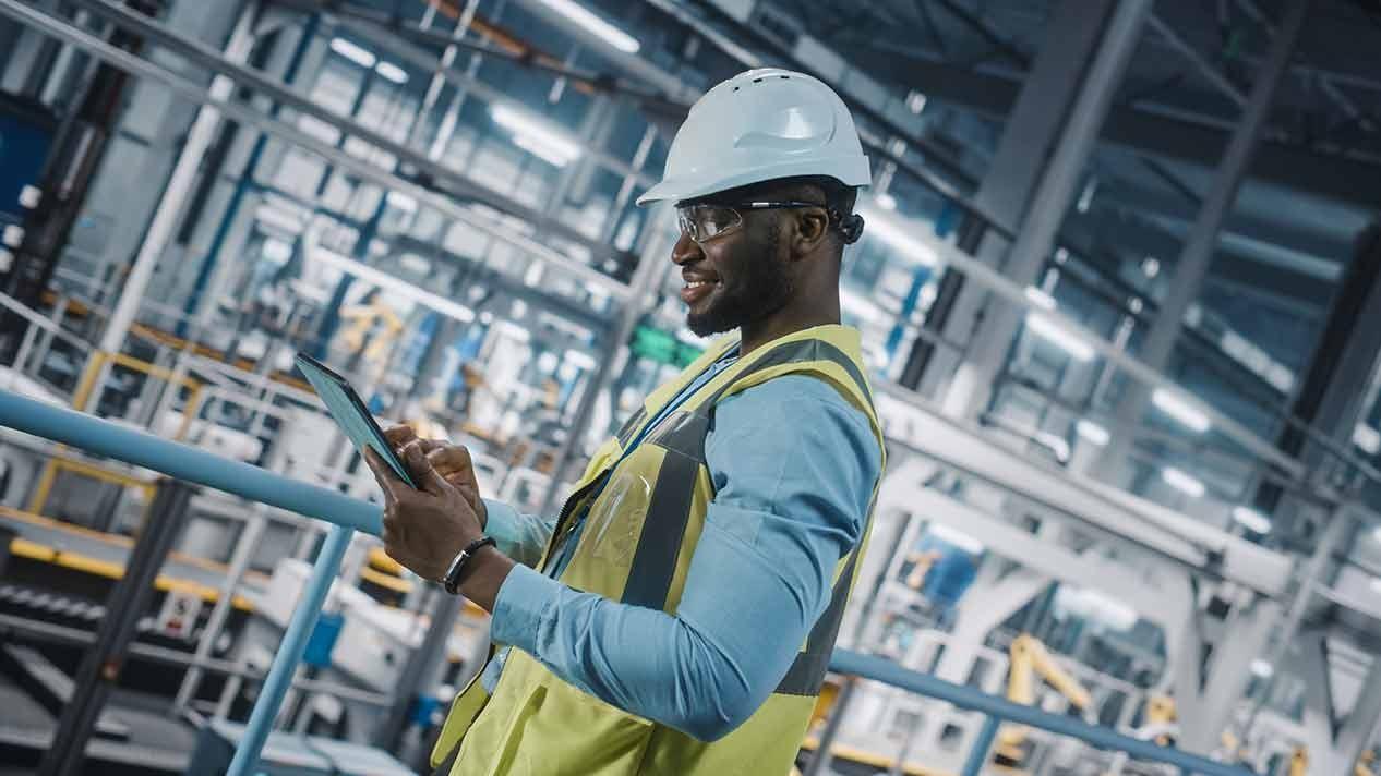 A Guide to Empowering Warehouse Workers With Skills Development